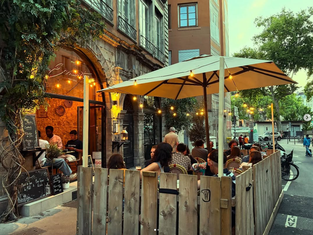 Ambiance Ernesto Bar Tapas — héro